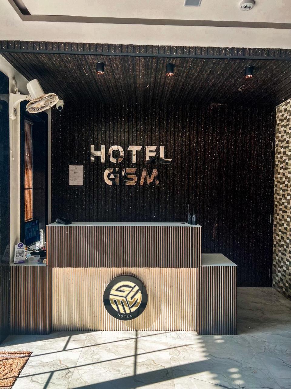 Gsm Hotel Vrindavan Bagian luar foto